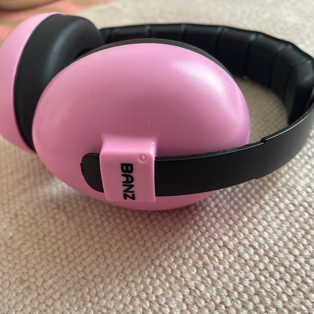 New Baby BanZ Baby Headphones Pink.